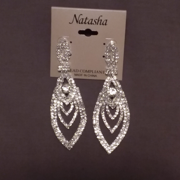 Clear Rhinestones Elegant Dangle Earrings Natasha - Picture 4 of 4